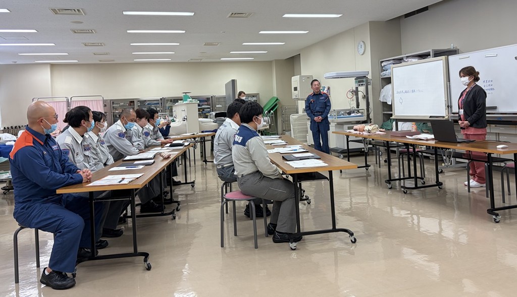 奥州金ケ崎消防本部の救命救急士さんとの分娩介助演習(1)