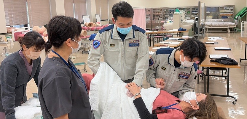 奥州金ケ崎消防本部の救命救急士さんとの分娩介助演習(3)